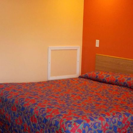 Travel Lite Motel 威斯维尔 外观 照片